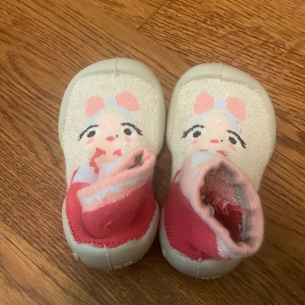 Collégien slippers. Size 22/23. Gently used